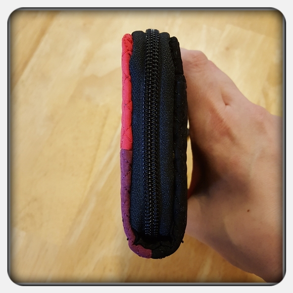 Vera Bradley RFID Wristlet Winter Patchwork - Picture 4 of 8